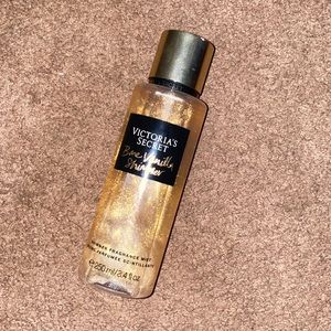 Victoria secrets vanilla shimmer mist